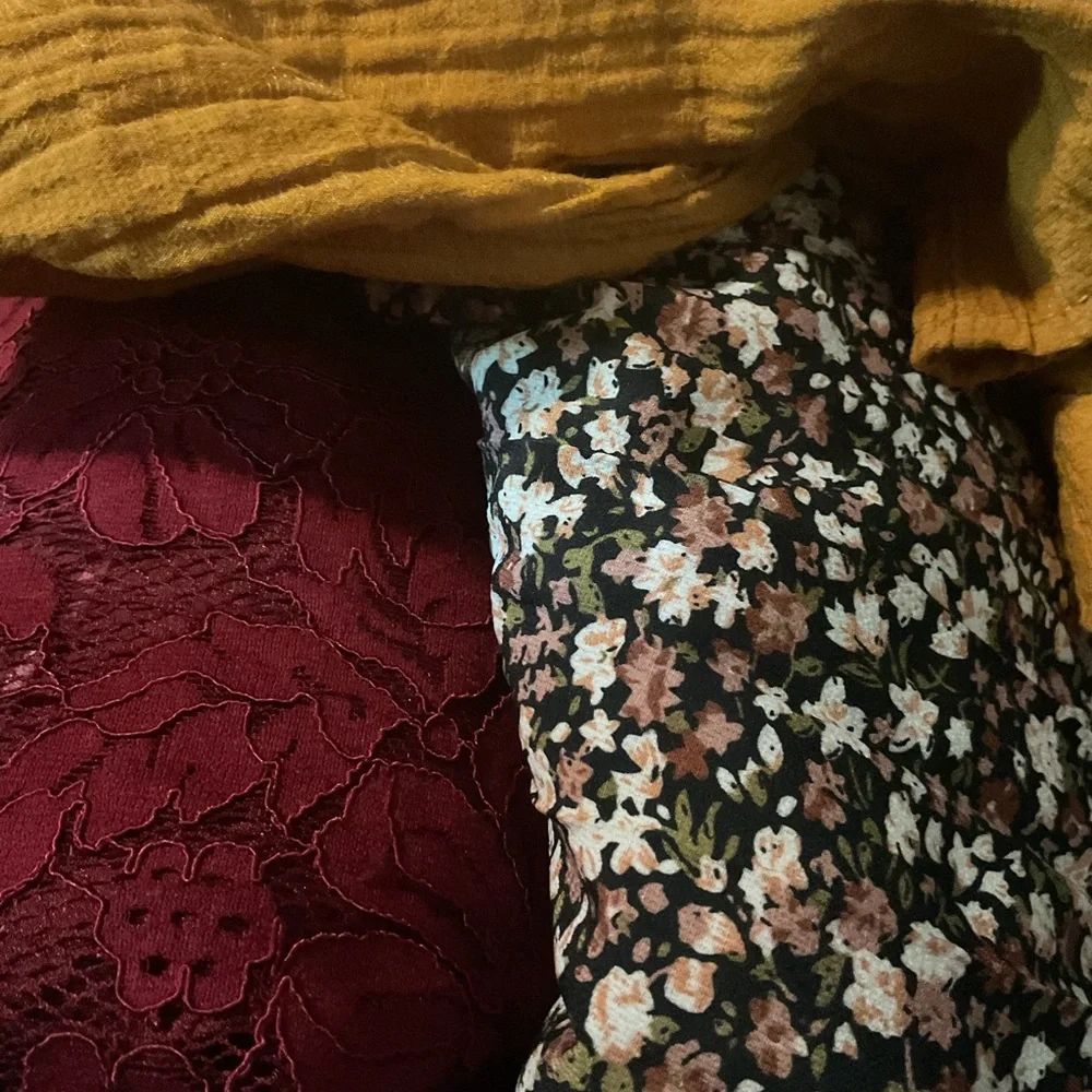 Bundle - Picture 2 of 2